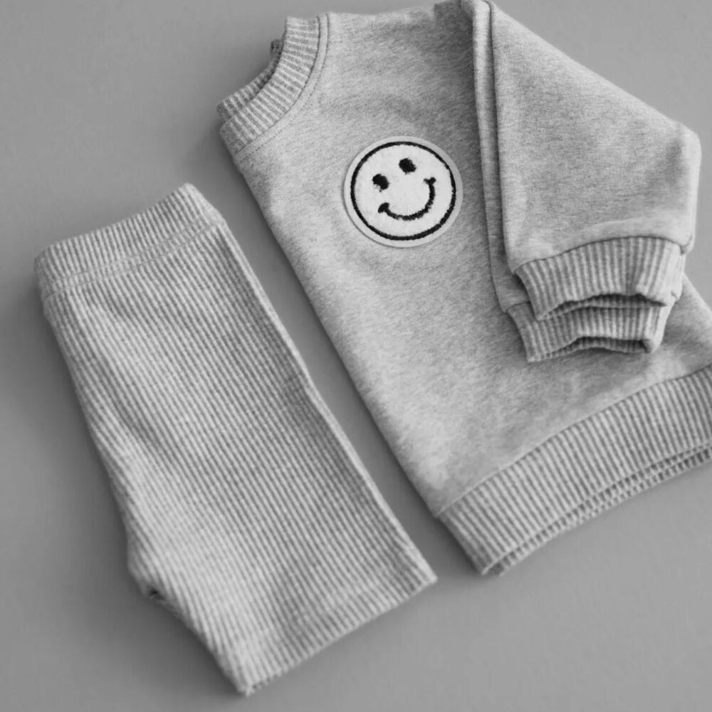 Sweatshirt Happy Face Short Set